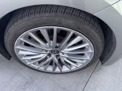 2022 Lexus IS 300 Base