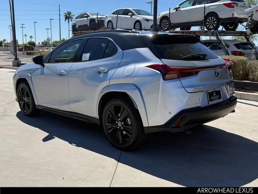 2026 Lexus UX 300h Premium