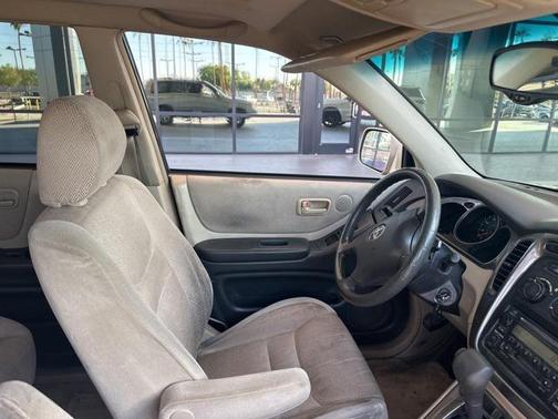 2003 Toyota Highlander Base