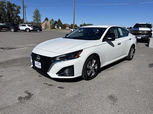 2025 Nissan Altima S FWD