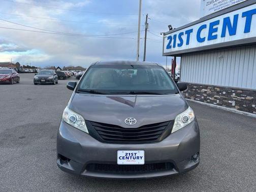 2015 Toyota Sienna L
