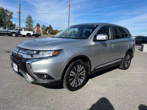 2020 Mitsubishi Outlander ES