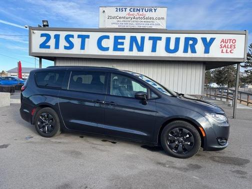 2020 Chrysler Pacifica Hybrid Touring L