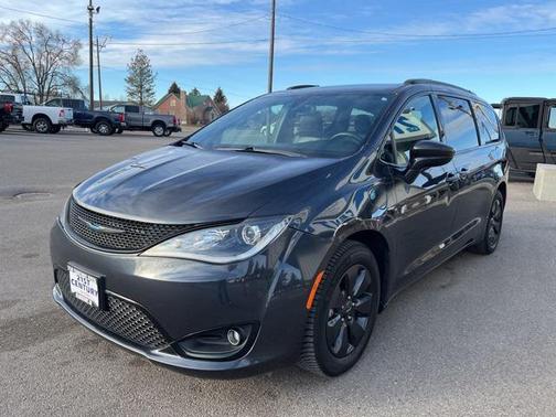 2020 Chrysler Pacifica Hybrid Touring L