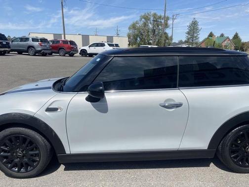 2016 MINI Hardtop Cooper