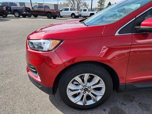 2023 Ford Edge Titanium