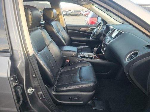 2018 Nissan Pathfinder Platinum