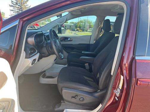 2018 Chrysler Pacifica LX