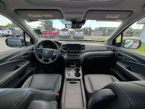 Crystal Black Pearl 2022 Honda Pilot AWD Special Edition
