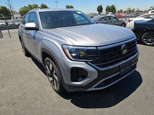 2024 Volkswagen Atlas Cross Sport 2.0T SE w/Technology 4MOTION