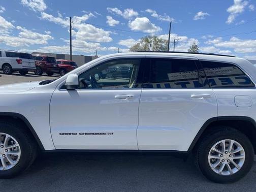 2022 Jeep Grand Cherokee Laredo