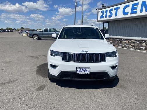 2022 Jeep Grand Cherokee Laredo