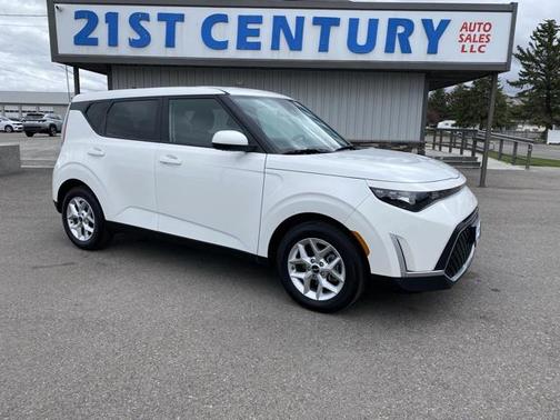2024 Kia Soul LX