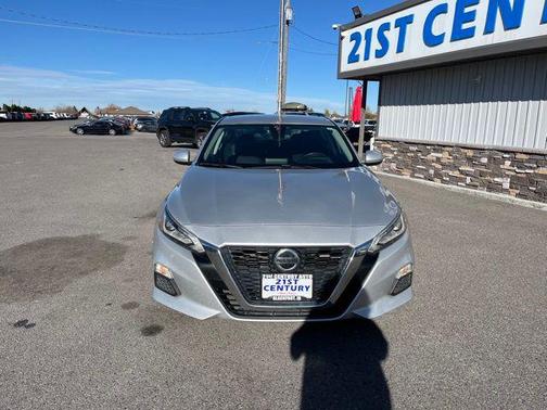 2022 Nissan Altima 2.5 SV