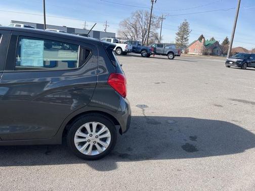2017 Chevrolet Spark 1LT