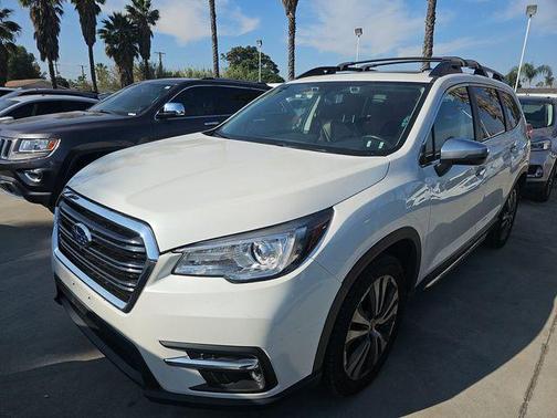 Crystal White Pearl 2022 Subaru Ascent Touring 7-Passenger
