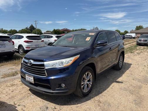 2014 Toyota Highlander LE