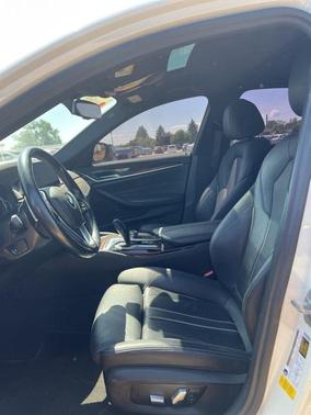 2017 BMW 530 530i