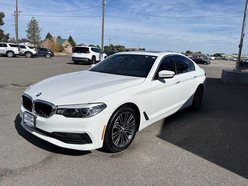 2017 BMW 530 530i