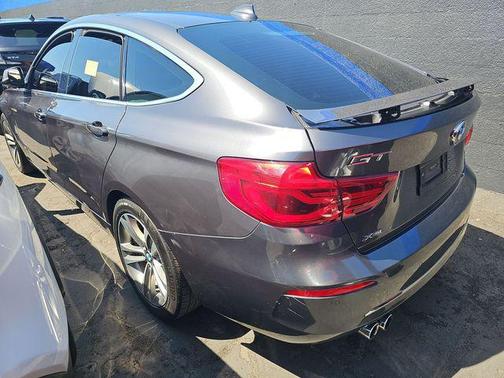 Mineral Gray Metallic 2018 BMW 330 Gran Turismo xDrive