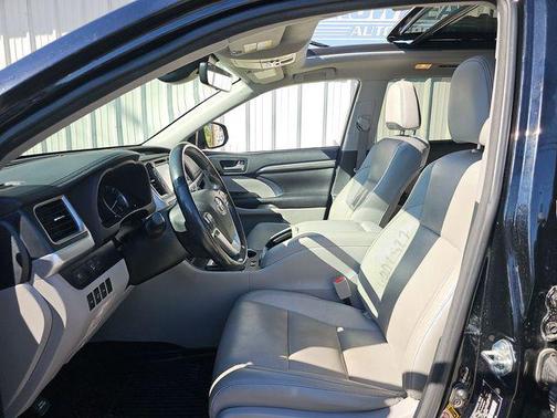 2018 Toyota Highlander Hybrid Platinum