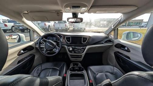 2018 Chrysler Pacifica Touring-L