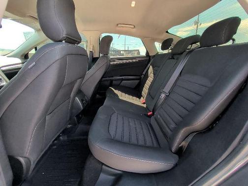 Magnetic Metallic 2019 Ford Fusion SE