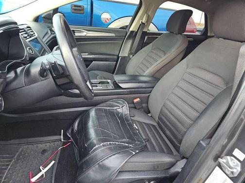Magnetic Metallic 2019 Ford Fusion SE