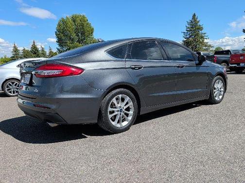 Magnetic Metallic 2019 Ford Fusion SE