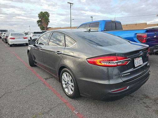 Magnetic Metallic 2019 Ford Fusion SE