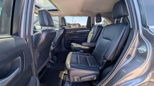Predawn Gray Mica 2016 Toyota Highlander XLE