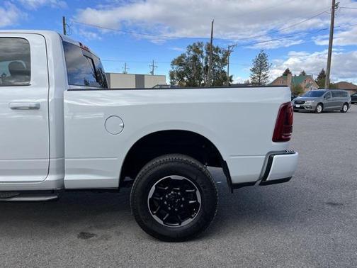 2025 RAM 2500 Laramie Crew Cab 4x4 6'4' Box