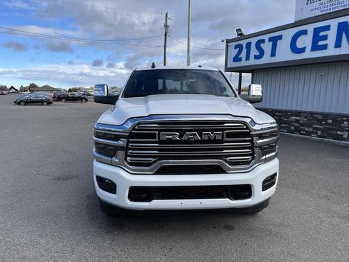 2025 RAM 2500 Laramie Crew Cab 4x4 6'4' Box