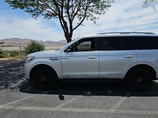Ingot Silver 2019 Lincoln Navigator Standard