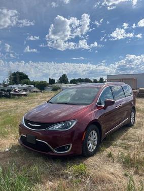 2018 Chrysler Pacifica Touring-L