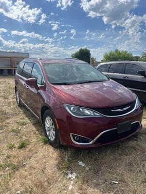 2018 Chrysler Pacifica Touring-L