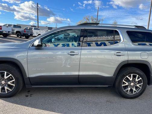 2023 GMC Acadia AWD SLE