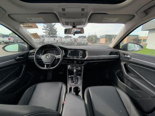 Platinum Gray Metallic 2019 Volkswagen Jetta 1.4T SE