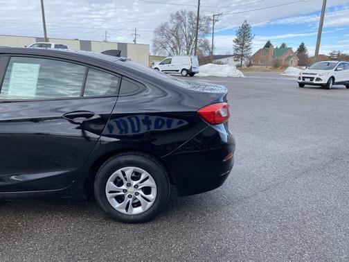 2019 Chevrolet Cruze LS
