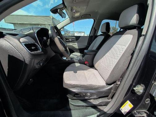 Midnight Blue Metallic 2020 Chevrolet Equinox LS