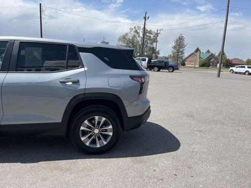 Sterling Gray Metallic 2025 Chevrolet Equinox 1LT