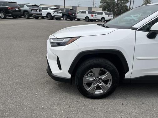 2023 Toyota RAV4 Hybrid LE