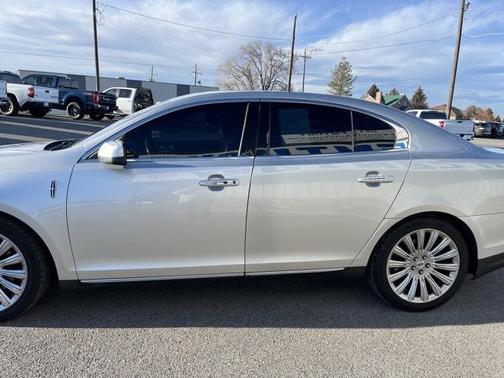 2013 Lincoln MKS Base
