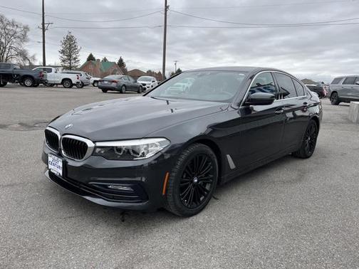 2018 BMW 530 530i