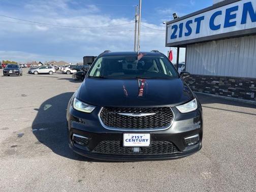 2021 Chrysler Pacifica Touring