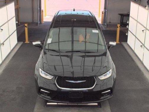 2023 Chrysler Pacifica Hybrid Limited