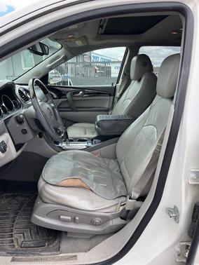 White Diamond Clearcoat 2015 Buick Enclave Premium