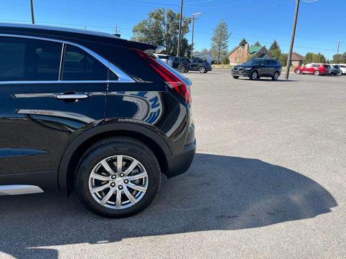 2021 Cadillac XT4 Premium Luxury