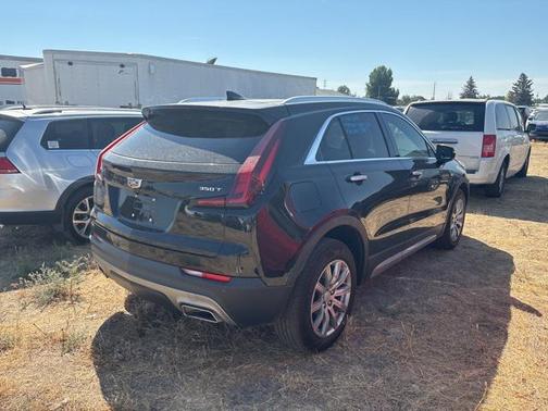 2021 Cadillac XT4 Premium Luxury