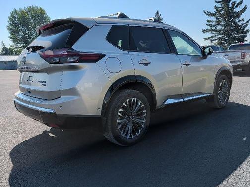 Champagne Silver Metallic 2026 Nissan Rogue Platinum
